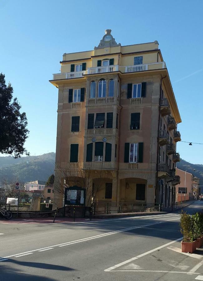 ألبيسولا سوبيريوري Albisola Bed And Breakfast المظهر الخارجي الصورة